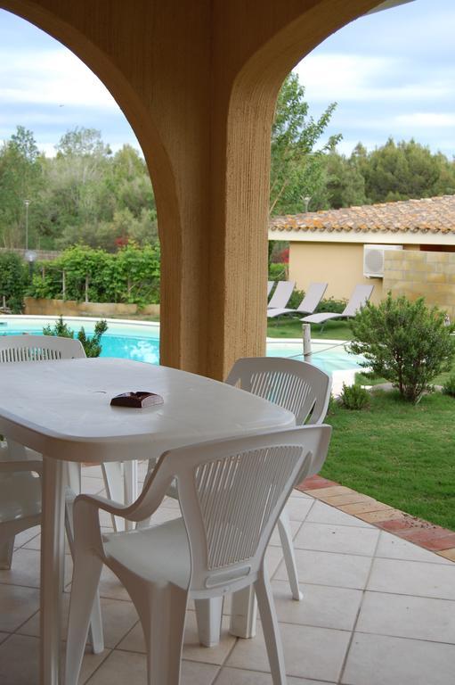 I Lentischi Aparthotel Villasimius Exterior foto