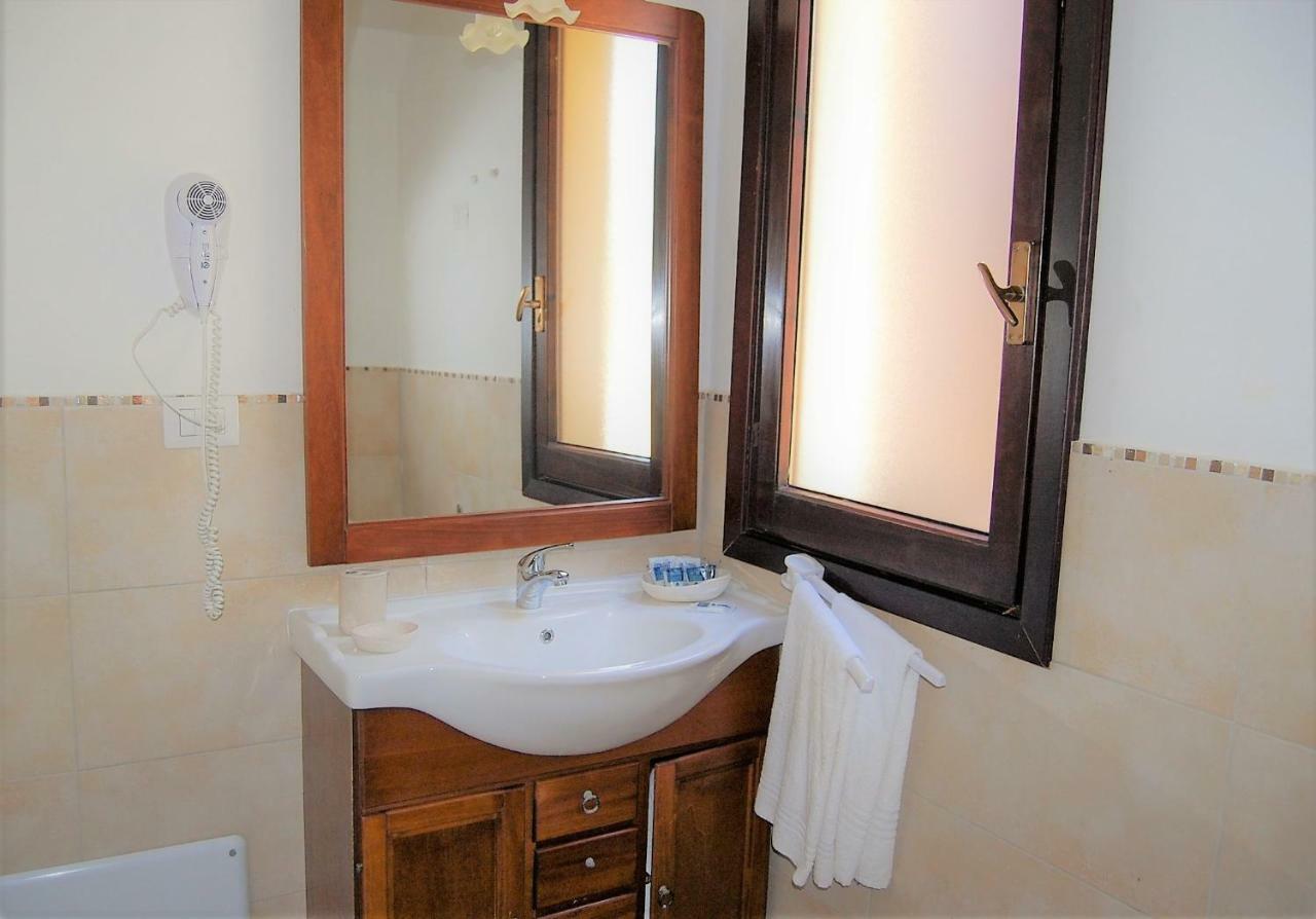 I Lentischi Aparthotel Villasimius Exterior foto